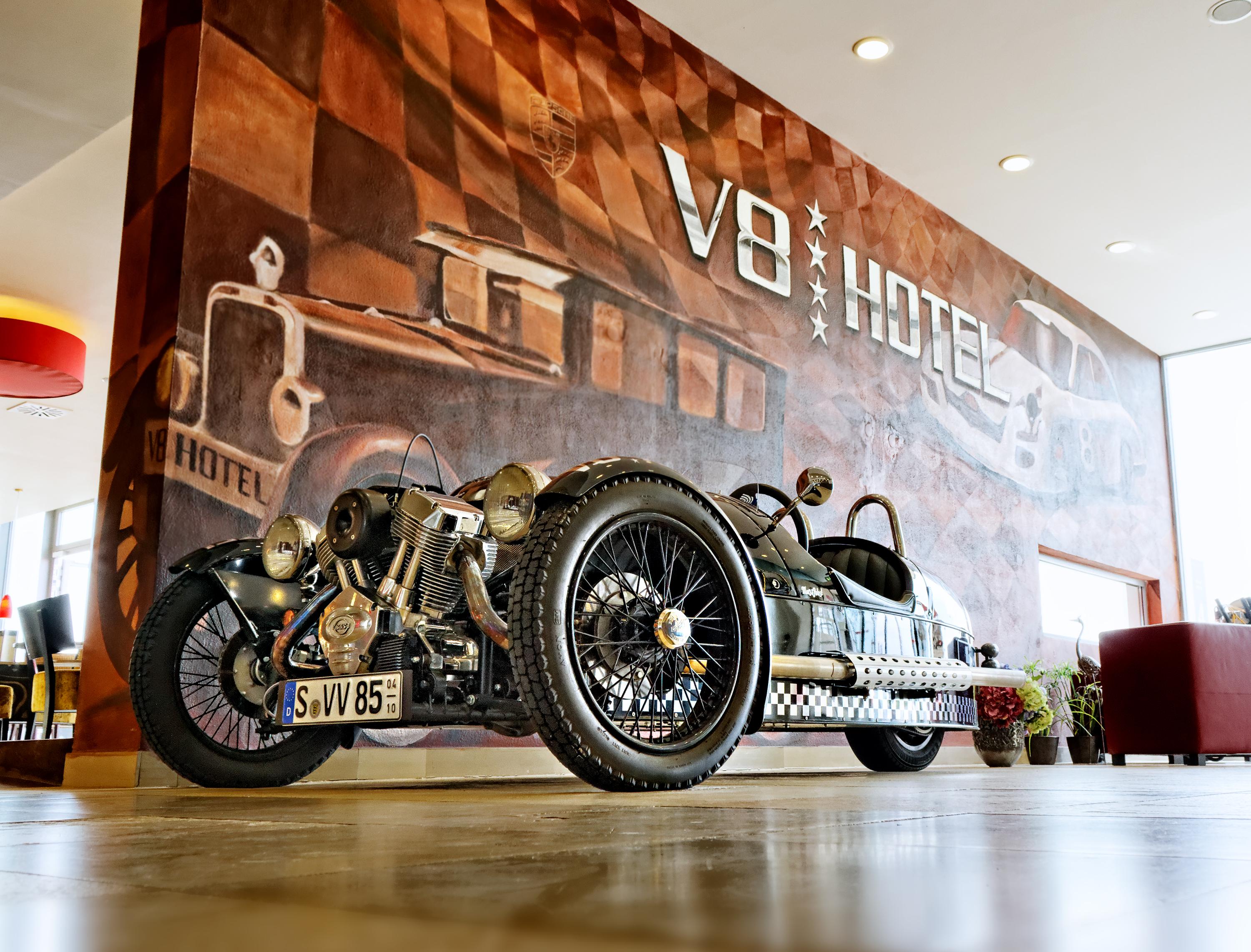 V8 Hotel Classic Motorworld Region Stuttgart Böblingen Kültér fotó